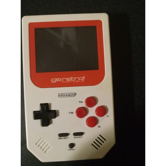 Retro-Bit Go Retro Portable Game Console – 260+ Games – Tested & Working - Picture 1 of 13